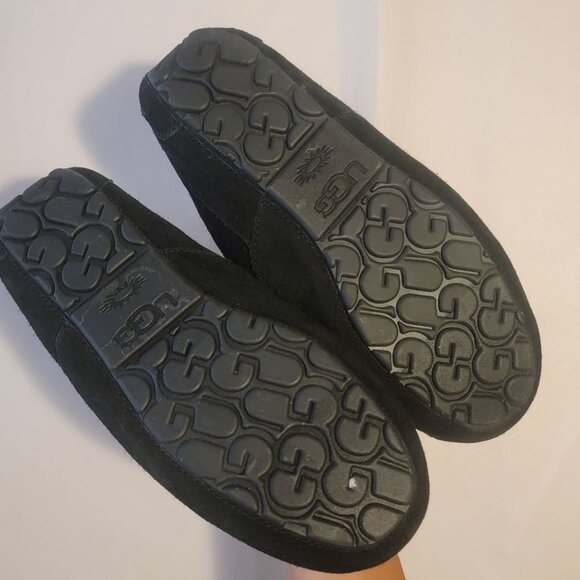 NEW UGG Ascot Corduroy II Slippers Mens 8 Womens 10 Black Cozy Loungewear Relax main image 6